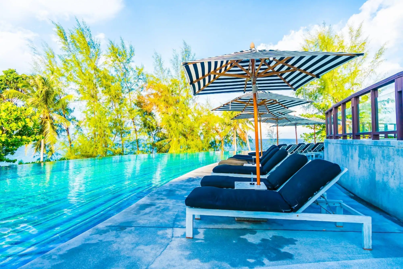 weekly pool service Arlington tx