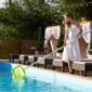 swimming pool cleaning service