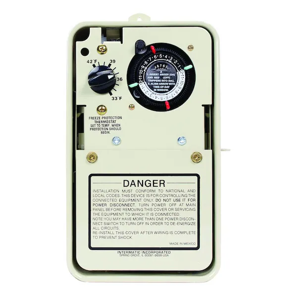 weekly pool cleaning service